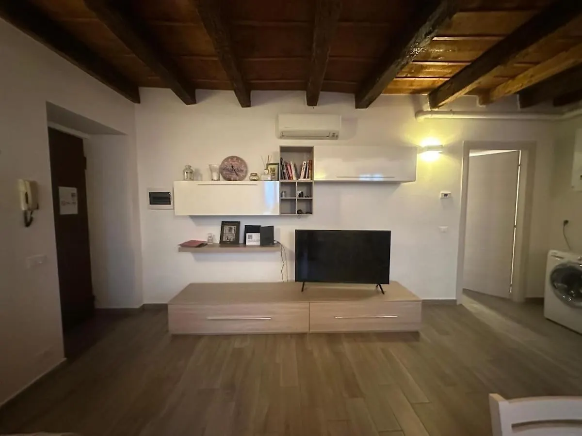 La Corte, Como Centro イタリア